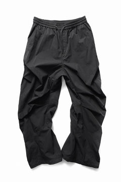 画像をギャラリービューアに読み込む, Juun.J Cotton Side Tucked Pants (BLACK)