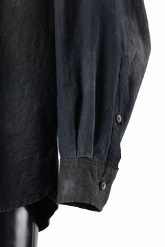 Load image into Gallery viewer, COLINA THE SHIRT / DARK DYED POPLIN (BLACK MIST)