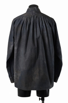 Load image into Gallery viewer, COLINA THE SHIRT / DARK DYED POPLIN (BLACK MIST)