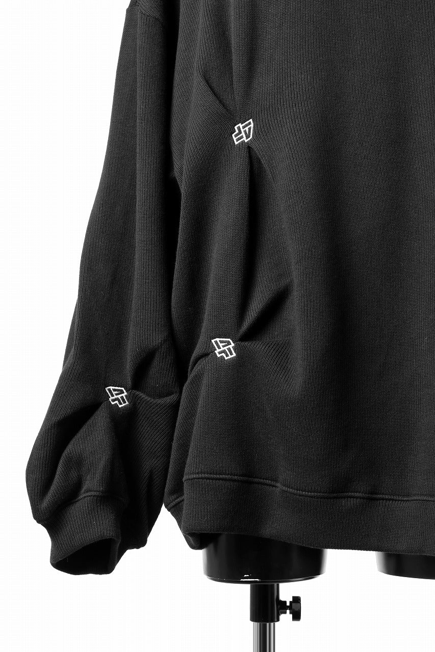 A.F ARTEFACT RANDOM TUCK EMBOIDERY KNIT PULLOVER (BLACK)