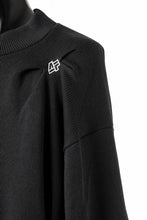 画像をギャラリービューアに読み込む, A.F ARTEFACT RANDOM TUCK EMBOIDERY KNIT PULLOVER (BLACK)