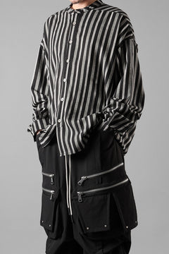 画像をギャラリービューアに読み込む, A.F ARTEFACT STAND COLLAR SHIRT / VERTICAL STRIPE (BLACK x LIGHT GREY)