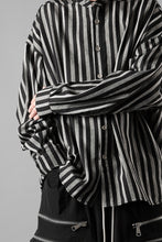 画像をギャラリービューアに読み込む, A.F ARTEFACT STAND COLLAR SHIRT / VERTICAL STRIPE (BLACK x LIGHT GREY)