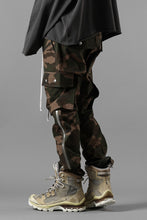 画像をギャラリービューアに読み込む, INDEPICT® EASY WAIST CARGO PANTS (CAMO)