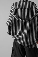 画像をギャラリービューアに読み込む, A.F ARTEFACT STAND COLLAR SHIRT / VERTICAL STRIPE (BLACK x LIGHT GREY)