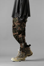 画像をギャラリービューアに読み込む, INDEPICT® EASY WAIST CARGO PANTS (CAMO)