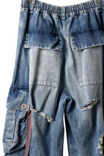 画像をギャラリービューアに読み込む, A.F ARTEFACT EXTREME WIDE CARGO PANTS / FADED AGING &amp; DAMAGE DENIM (VINTAGE BLUE)