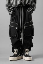 Load image into Gallery viewer, A.F ARTEFACT MULTI FLAP WIDE PANTS / TECH SMOOTH (BLACK)