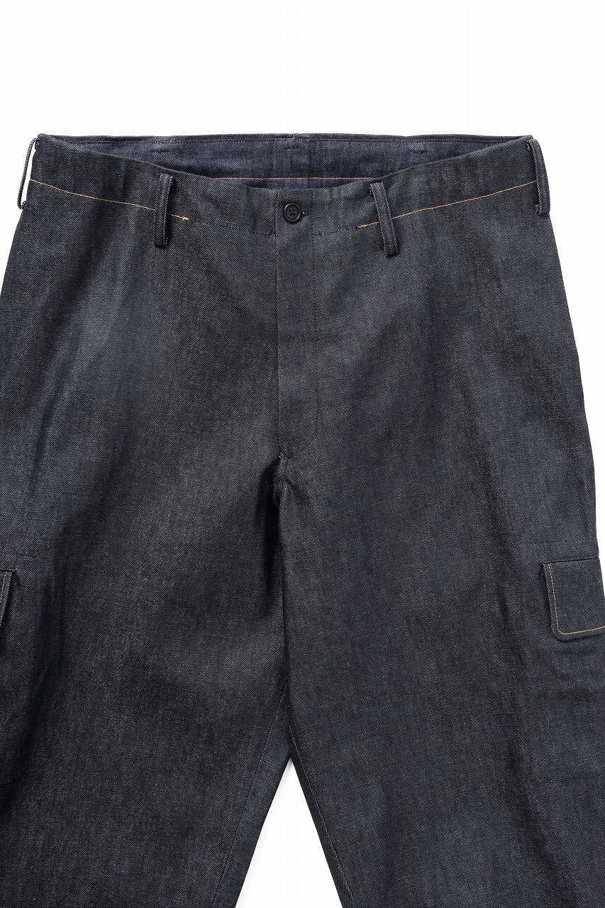 画像をギャラリービューアに読み込む, Y&#39;s for men TUCK PANTS WITH COLOR COMBI STITCH / 13oz UNEVEN YARN DENIM (BLUE)