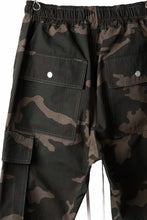 画像をギャラリービューアに読み込む, INDEPICT® EASY WAIST CARGO PANTS (CAMO)