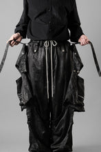画像をギャラリービューアに読み込む, A.F ARTEFACT PARACHUTE WIDE CARGO PANTS / UNEVEN TEXTURE (BLACK)