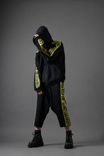 画像をギャラリービューアに読み込む, beauty : beast ”KEEP OUT” DOLMAN / HOODED TRACK JACKET (BLACK x YELLOW)