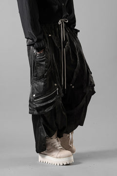 画像をギャラリービューアに読み込む, A.F ARTEFACT PARACHUTE WIDE CARGO PANTS / UNEVEN TEXTURE (BLACK)
