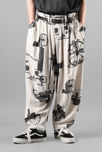 画像をギャラリービューアに読み込む, YUTA MATSUOKA circle pants / antique wagon print (ecru/print)