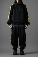 画像をギャラリービューアに読み込む, beauty : beast ”KEEP OUT” BOMTEMPS TRACK PANTS (BLACK x YELLOW)