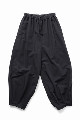 kujaku hem tuck pants / P-366 (black)