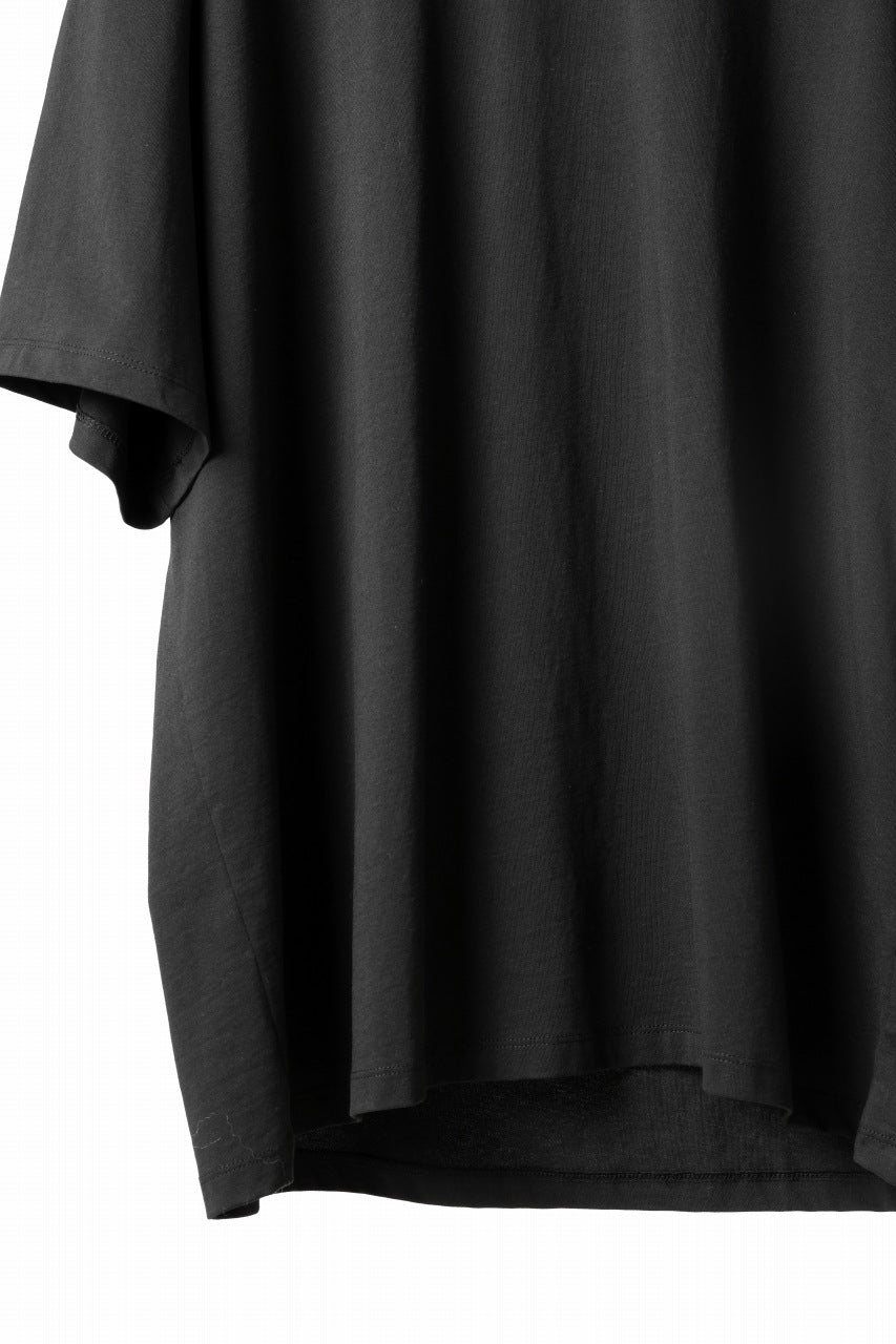 thom/krom OVERSIZED BACK SLASH EMBROIDERY SHORT SLEEVE TEE / COTTON JERSEY (BLACK)