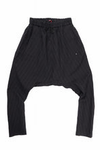 Load image into Gallery viewer, m.a+ 2 vertical pocket elastic waist sarrouel / PU521 LCST(BLACK STRIPE)