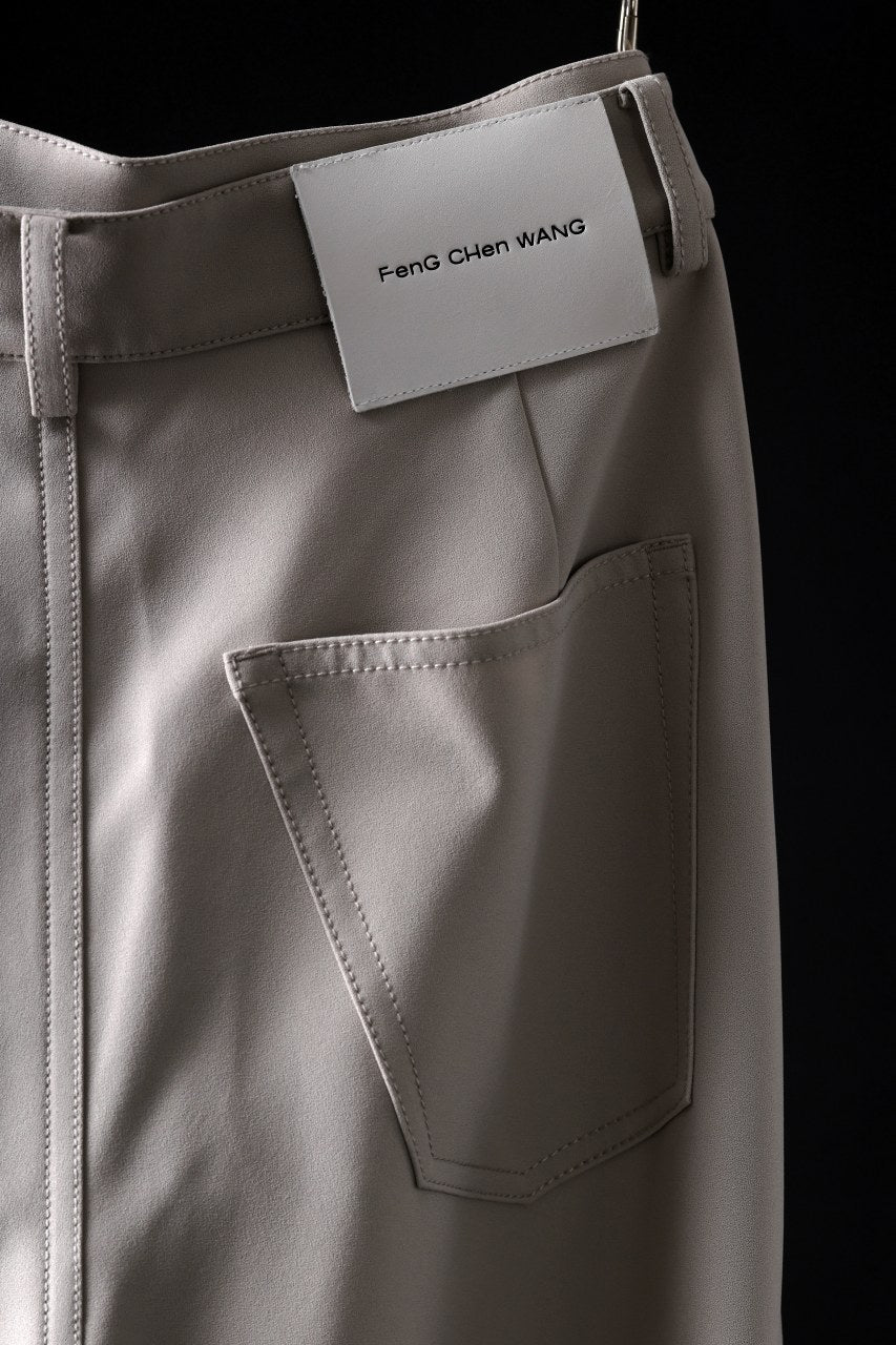 画像をギャラリービューアに読み込む, Feng Chen Wang TILTED WAISTBAND CARGO PANTS (GREY)