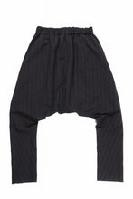 Load image into Gallery viewer, m.a+ 2 vertical pocket elastic waist sarrouel / PU521 LCST(BLACK STRIPE)