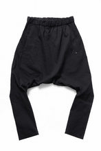 Load image into Gallery viewer, m.a+ 2 vertical pocket elastic waist sarrouel / PU521 CVPS (BLACK)