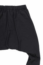Load image into Gallery viewer, m.a+ 2 vertical pocket elastic waist sarrouel / PU521 CVPS (BLACK)