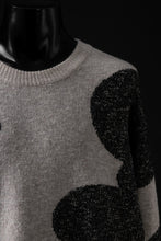 画像をギャラリービューアに読み込む, A.F ARTEFACT POLKA PATTERN KNIT TOPS (BEIGE x GREY)