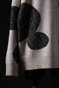 Load image into Gallery viewer, A.F ARTEFACT POLKA PATTERN KNIT TOPS (BEIGE x GREY)