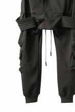 Load image into Gallery viewer, A.F ARTEFACT BOMBER HEAT BELTED SARROUEL CARGO PANTS (BLACK)