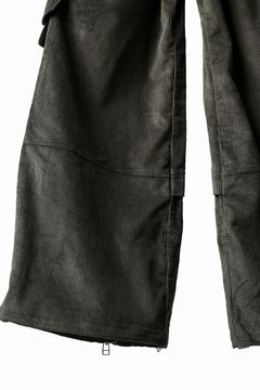 Load image into Gallery viewer, A.F ARTEFACT CARGO ZIP BAGGY PANTS / CORDUROY (KHAKI)