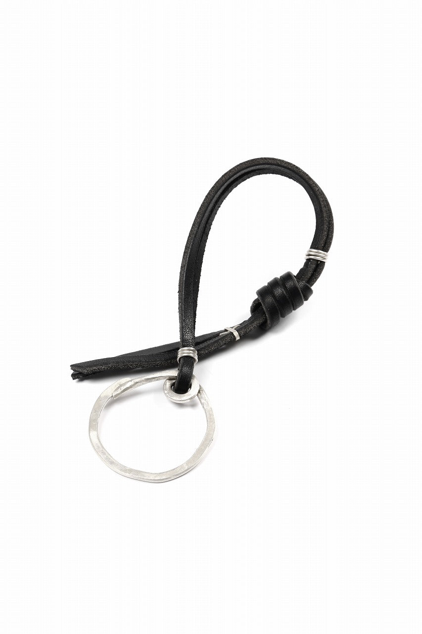 Load image into Gallery viewer, m.a+ silver / leather key holder / A-KH1 GR 3,0 (BLACK)