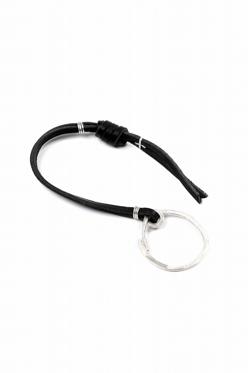 Load image into Gallery viewer, m.a+ silver / leather key holder / A-KH1 GR 3,0 (BLACK)
