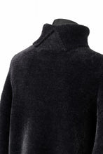 Load image into Gallery viewer, th products Mole Turtle Knit / feather mogol shaggy knit (black)