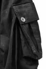 Load image into Gallery viewer, A.F ARTEFACT EXTREME WIDE CARGO PANTS / COATING TWILL (BLACK)