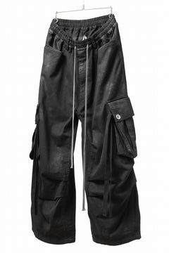 A.F ARTEFACT EXTREME WIDE CARGO PANTS / COATING TWILL (BLACK)の 