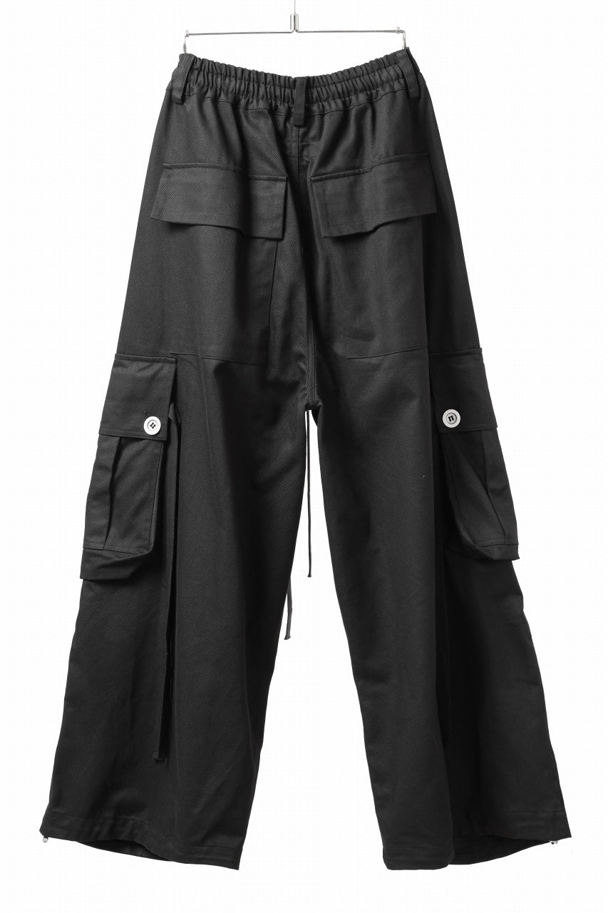 A.F ARTEFACT EXTREME WIDE CARGO PANTS / STRETCH TWILL (BLACK)