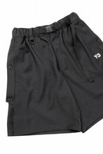 Load image into Gallery viewer, Y-3 Yohji Yamamoto SPORTS UNIFORM 3 STRIPES SHORTS (BLACK)