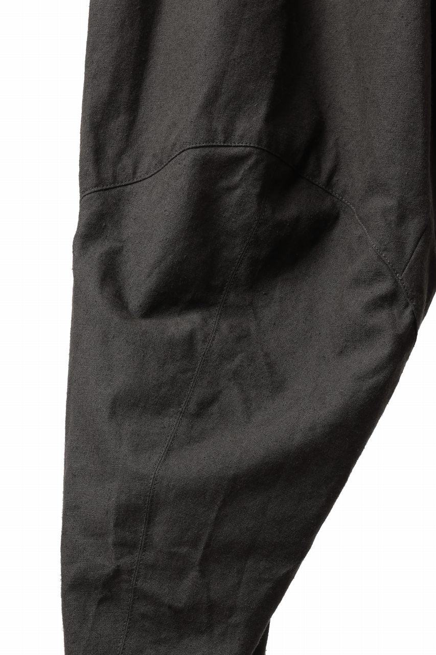 YUTA MATSUOKA three dimensional trousers / linen cotton canvas (brown)