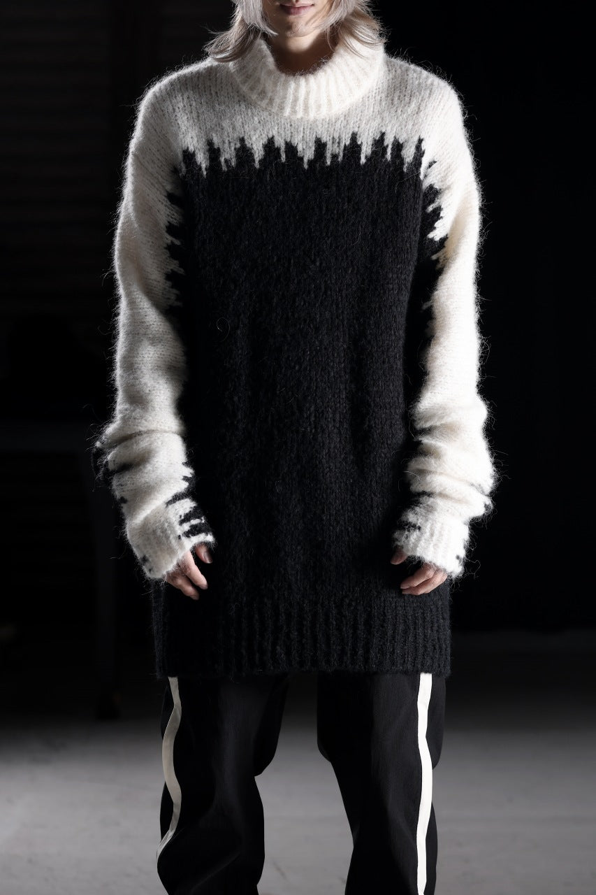 Load image into Gallery viewer, thom/krom MOCK NECK KNIT PULLOVER / ALPACA WOOL (WHITE x BLACK)