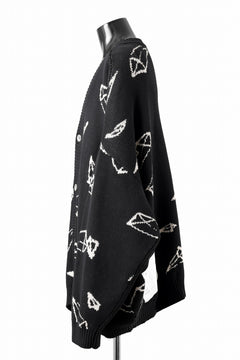 Load image into Gallery viewer, A.F ARTEFACT PYRA PATTERN COTTON KNIT CARDIGAN (BLACK x IVORY)