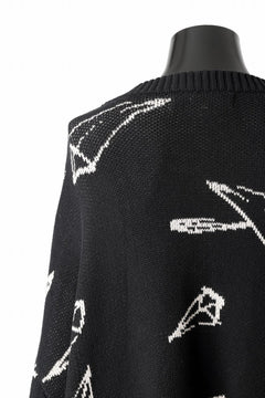 Load image into Gallery viewer, A.F ARTEFACT PYRA PATTERN COTTON KNIT CARDIGAN (BLACK x IVORY)