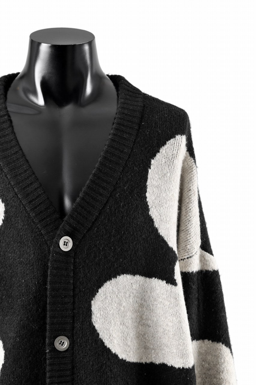 A.F ARTEFACT POLKA PATTERN BLEND KNIT CARDIGAN (BLACK x BEIGE)