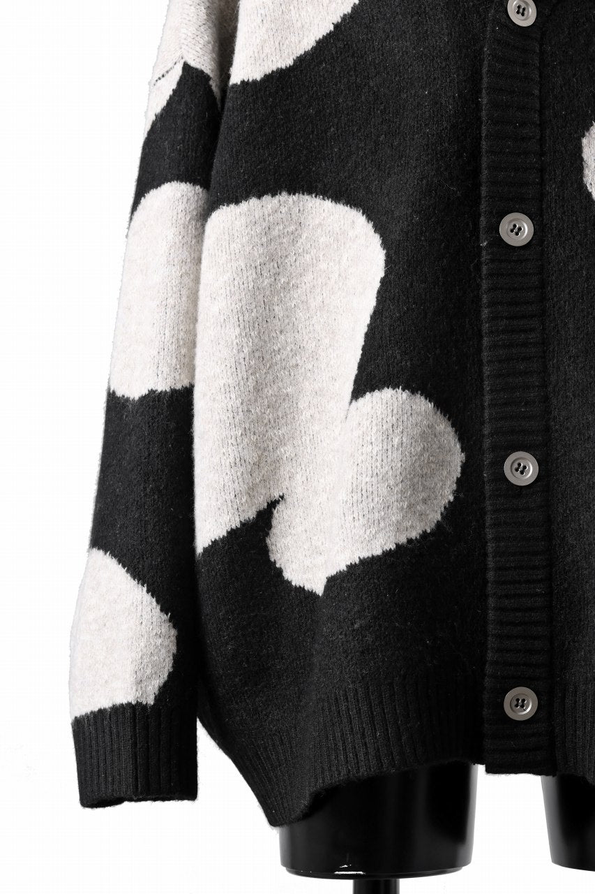 A.F ARTEFACT POLKA PATTERN BLEND KNIT CARDIGAN (BLACK x BEIGE)