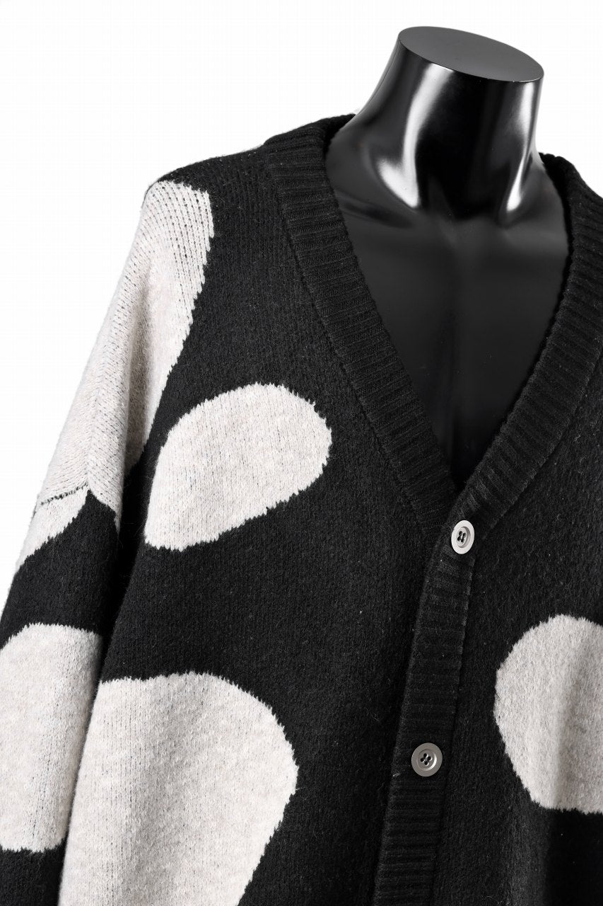 A.F ARTEFACT POLKA PATTERN BLEND KNIT CARDIGAN (BLACK x BEIGE)