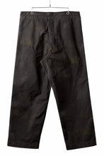 Load image into Gallery viewer, sus-sous limited trousers MK-0 / british military cotton (CAMOUFLAGE / sumi dyed)