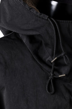 Load image into Gallery viewer, Ten c CYCLONE PARKA / GARMENT DYED OJJ (BLACK)