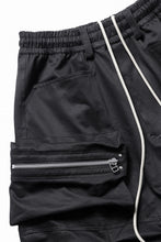 Load image into Gallery viewer, A.F ARTEFACT MONSTER TUCKE SHORTS / SOFT CHINO CLOTH (BLACK)