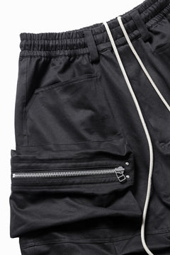 Load image into Gallery viewer, A.F ARTEFACT MONSTER TUCKE SHORTS / SOFT CHINO CLOTH (BLACK)