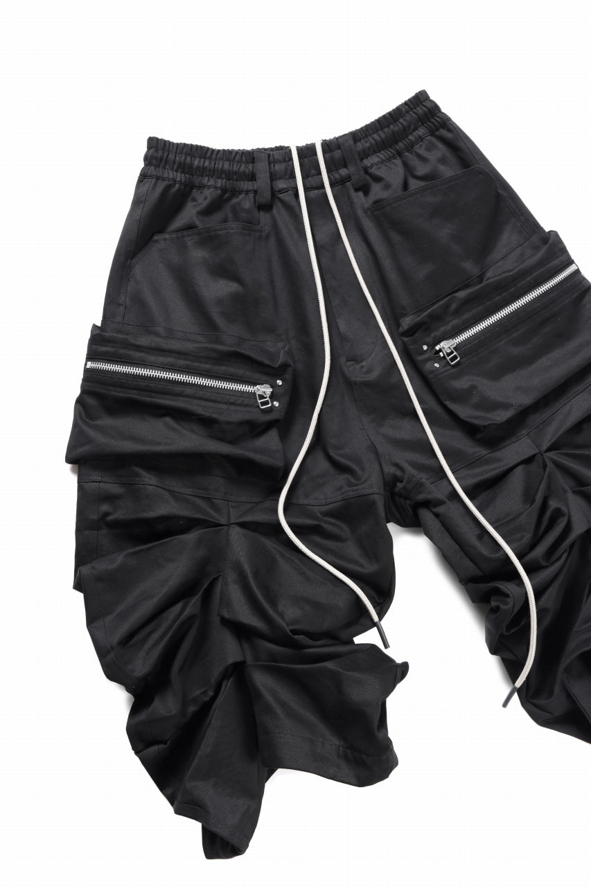 Load image into Gallery viewer, A.F ARTEFACT MONSTER TUCKE SHORTS / SOFT CHINO CLOTH (BLACK)