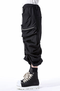 Load image into Gallery viewer, A.F ARTEFACT MONSTER TUCKE SHORTS / SOFT CHINO CLOTH (BLACK)